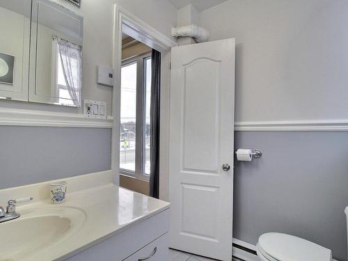 Salle d'eau - 1 1Re Avenue E., Rouyn-Noranda, QC - Indoor Photo Showing Bathroom