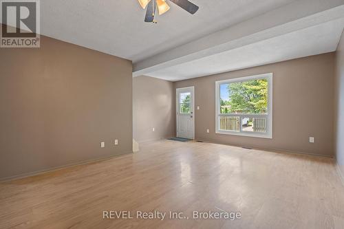 8 - 102 Silvan Drive, Welland, ON - Indoor Photo Showing Other Room