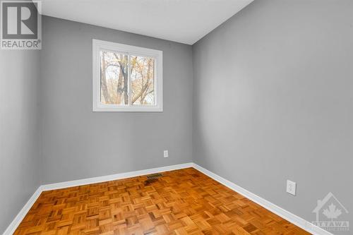 1327 Lotus Street, Ottawa, ON - Indoor Photo Showing Other Room