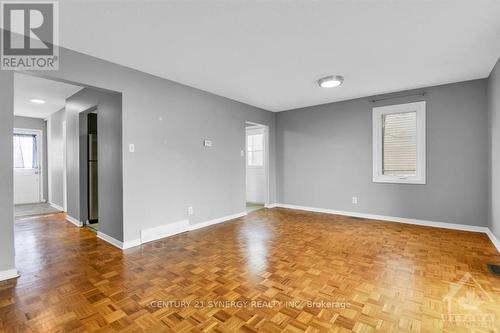 1327 Lotus Street, Ottawa, ON - Indoor Photo Showing Other Room