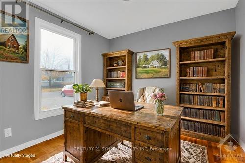 1327 Lotus Street, Ottawa, ON - Indoor Photo Showing Office