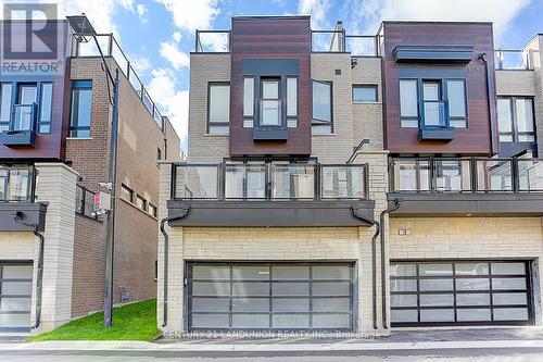 15 Ingersoll Lane, Richmond Hill, ON - Outdoor With Facade