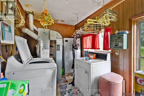 519 Buffalo Road, Fort Erie, ON - Indoor Photo Showing Laundry Room