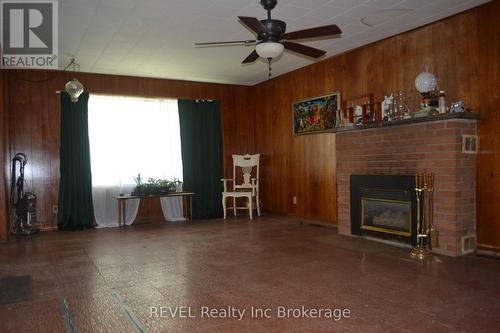 519 Buffalo Road, Fort Erie, ON - Indoor With Fireplace