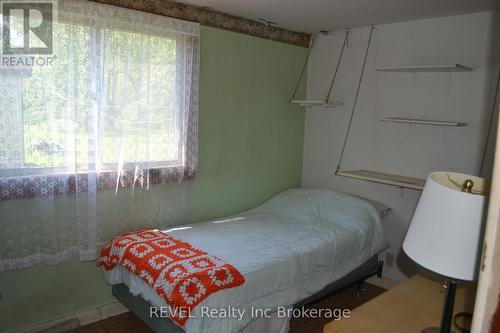 519 Buffalo Road, Fort Erie, ON - Indoor Photo Showing Bedroom