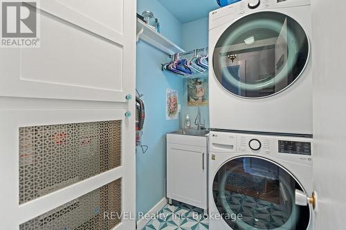 237 Cherryhill Boulevard S, Fort Erie (Crystal Beach), ON - Indoor Photo Showing Laundry Room