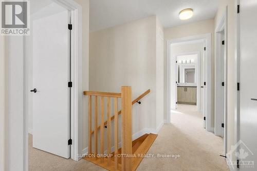 353 Falsetto Street, Orleans - Convent Glen And Area (2013 - Mer Bleue/Bradley Estates/Anderson Park), ON - Indoor Photo Showing Kitchen