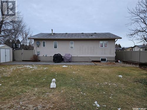 525 Carlyle Avenue, Carlyle, SK - Outdoor