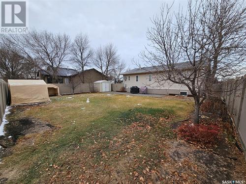 525 Carlyle Avenue, Carlyle, SK - Outdoor