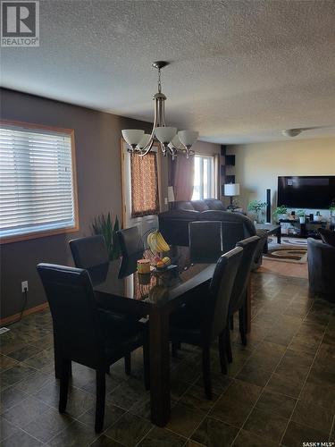 525 Carlyle Avenue, Carlyle, SK - Indoor Photo Showing Dining Room