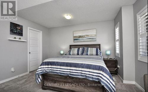 175 Hardcastle Drive, Cambridge, ON - Indoor Photo Showing Bedroom