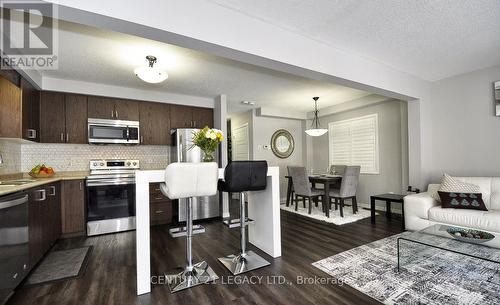 175 Hardcastle Drive, Cambridge, ON - Indoor Photo Showing Kitchen With Double Sink