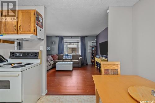 56 Kemp Crescent, Prince Albert, SK - Indoor Photo Showing Kitchen