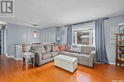 56 Kemp Crescent, Prince Albert, SK - Indoor Photo Showing Living Room