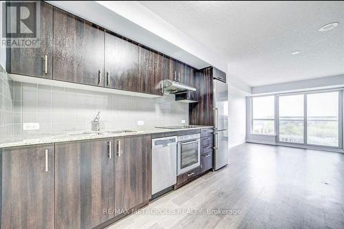 507 - 255 Village Green Square, Toronto, ON - Indoor Photo Showing Kitchen