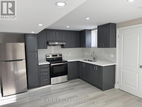 1603 Coldstream Drive, Oshawa, ON - Indoor Photo Showing Kitchen With Double Sink