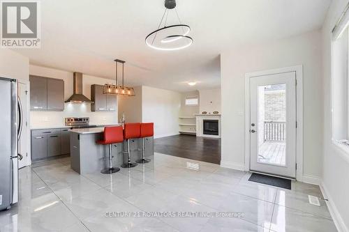 2620 Holbrook Drive, London, ON - Indoor Photo Showing Kitchen