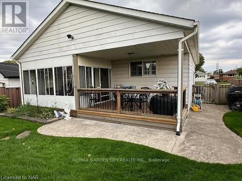 48 Mcdonald Avenue, Thorold, ON - Outdoor With Deck Patio Veranda