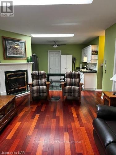 48 Mcdonald Avenue, Thorold, ON - Indoor Photo Showing Living Room With Fireplace