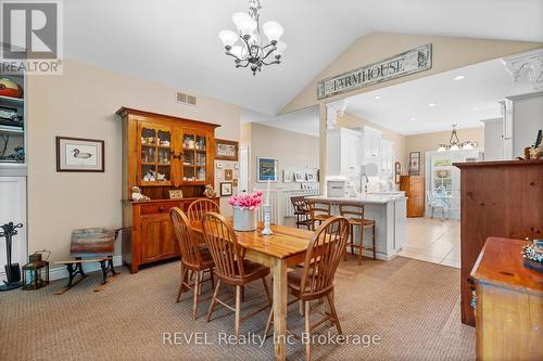 32 Sunrise Court, Fort Erie, ON - Indoor Photo Showing Dining Room