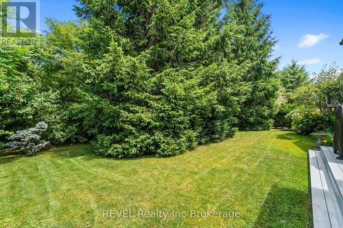 32 Sunrise Court, Fort Erie, ON - Outdoor