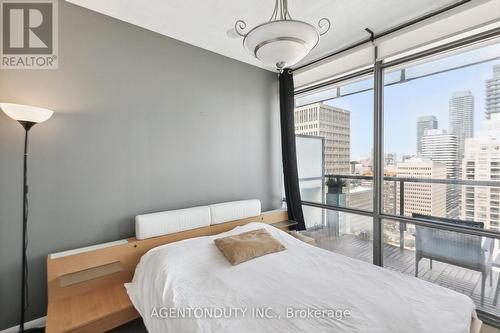 2507 - 37 Grosvenor Street, Toronto, ON - Indoor Photo Showing Bedroom