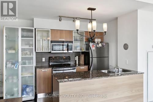 2507 - 37 Grosvenor Street, Toronto, ON - Indoor Photo Showing Kitchen With Double Sink