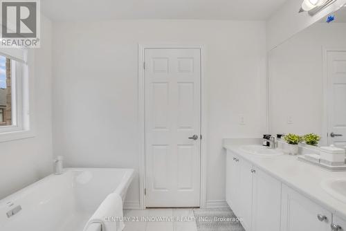 1309 Apollo Street, Oshawa, ON - Indoor Photo Showing Bathroom