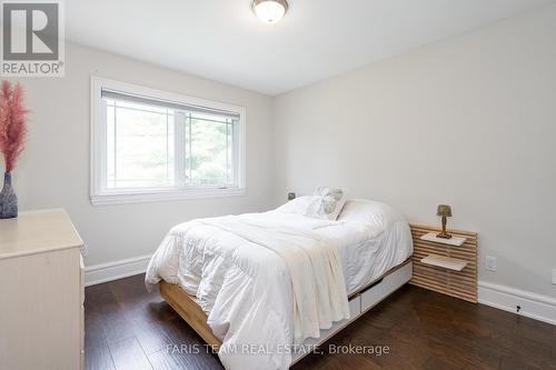 1602 Kale Drive, Innisfil, ON - Indoor Photo Showing Bedroom