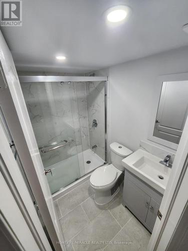 372 Valleyway Drive, Brampton, ON - Indoor Photo Showing Bathroom