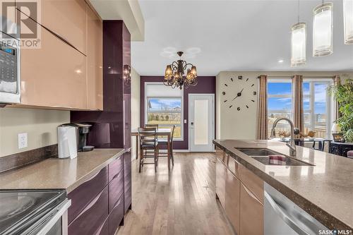 3250 37Th Street W, Saskatoon, SK - Indoor Photo Showing Kitchen With Double Sink