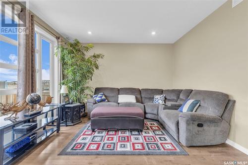 3250 37Th Street W, Saskatoon, SK - Indoor Photo Showing Living Room