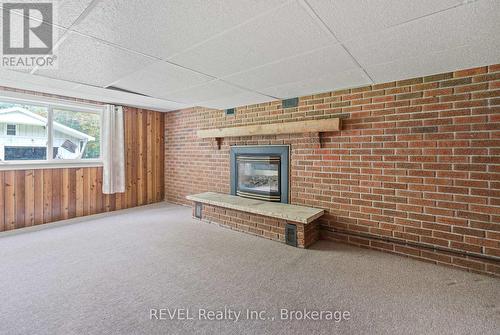 499 North Mill Street, Fort Erie (Ridgeway), ON - Indoor Photo Showing Other Room With Fireplace