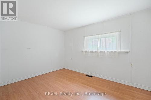 499 North Mill Street, Fort Erie (Ridgeway), ON - Indoor Photo Showing Other Room