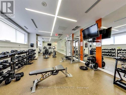 2307 - 126 Simcoe Street, Toronto, ON - Indoor Photo Showing Gym Room