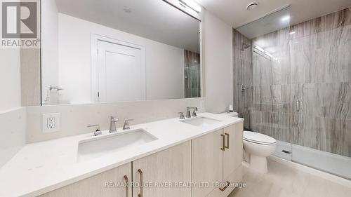 953 - 25 Adra Grado Way, Toronto, ON - Indoor Photo Showing Bathroom