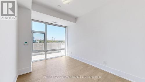 953 - 25 Adra Grado Way, Toronto, ON - Indoor Photo Showing Other Room