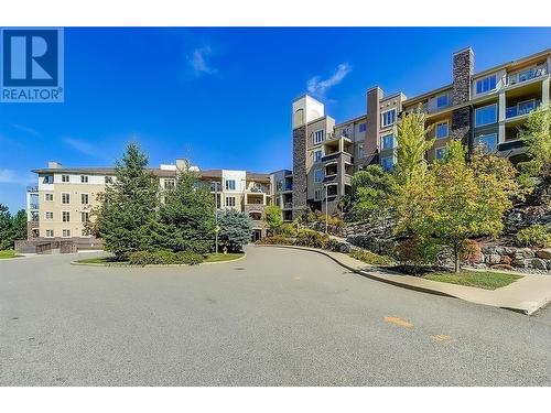 1875 Country Club Drive Unit# 1414, Kelowna, BC - Outdoor With Facade