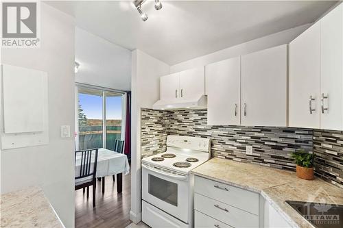 2000 Jasmine Crescent Unit#718, Ottawa, ON - Indoor Photo Showing Kitchen