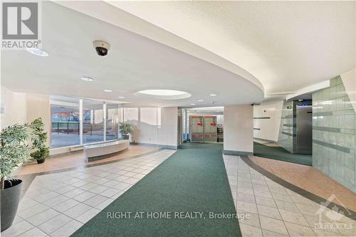 718 - 2000 Jasmine Crescent, Ottawa, ON - Indoor Photo Showing Other Room