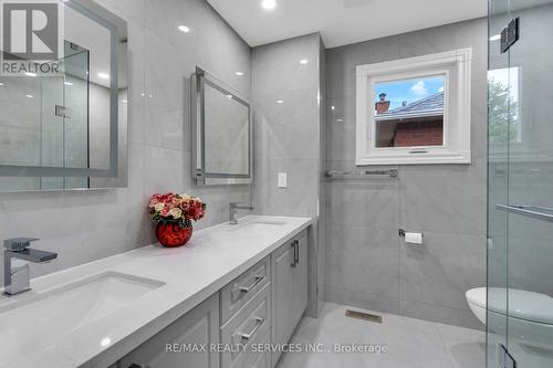 Upper - 3471 Chartrand Crescent, Mississauga, ON - Indoor Photo Showing Bathroom