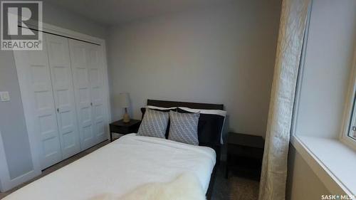 1 1070 Parr Hill Drive, Martensville, SK - Indoor Photo Showing Bedroom