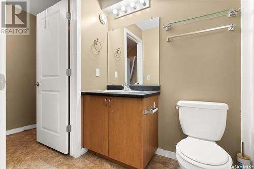 39 5023 James Hill Road, Regina, SK - Indoor Photo Showing Bathroom