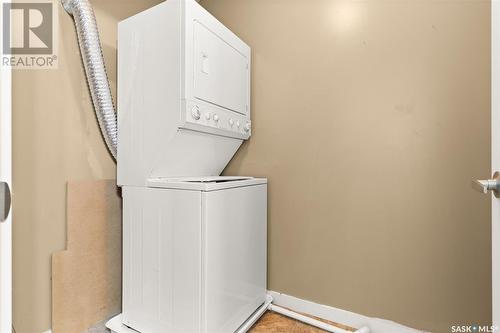 39 5023 James Hill Road, Regina, SK - Indoor Photo Showing Laundry Room