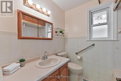 125 Renault Crescent, Toronto, ON - Indoor Photo Showing Bathroom