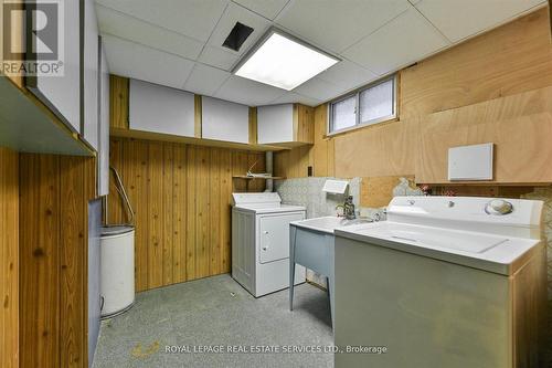 125 Renault Crescent, Toronto, ON - Indoor Photo Showing Laundry Room