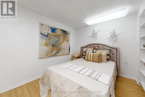 697 George Street, Burlington, ON - Indoor Photo Showing Bedroom