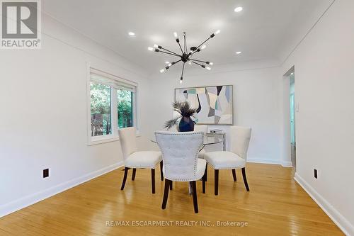 697 George Street, Burlington, ON - Indoor Photo Showing Dining Room