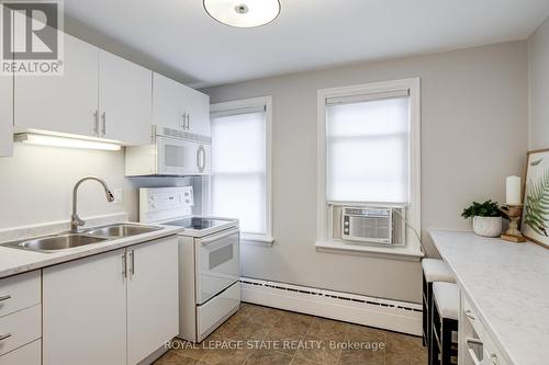 15 Empress Avenue, Hamilton, ON - Indoor Photo Showing Kitchen With Double Sink