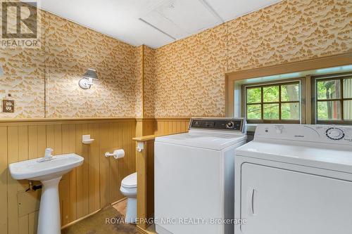 93 Queenston Street, Niagara-On-The-Lake (106 - Queenston), ON - Indoor Photo Showing Laundry Room